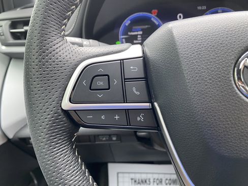 Used 2025 Toyota Sienna XSE image 20