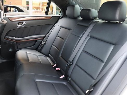 Used 2010 Mercedes-Benz E 350 Sedan image 17
