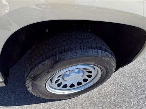 Used 2024 Chevrolet Colorado W/T image 29