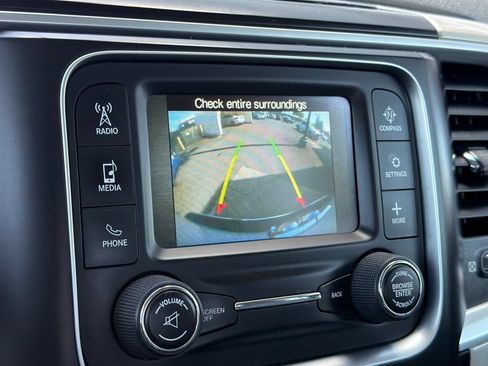 Used 2017 RAM 1500 Classic SLT AWD/4WD image 19