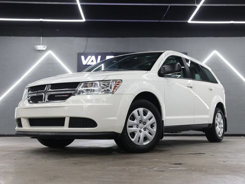 Used 2015 Dodge Journey American Value Package w/ Flexible Seating Group FWD image 2