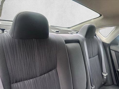 Used 2017 Nissan Sentra SV image 27
