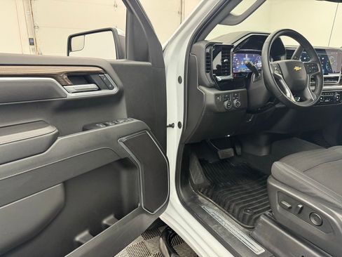 Used 2025 Chevrolet Silverado 1500 LT w/ Work Truck Package image 15