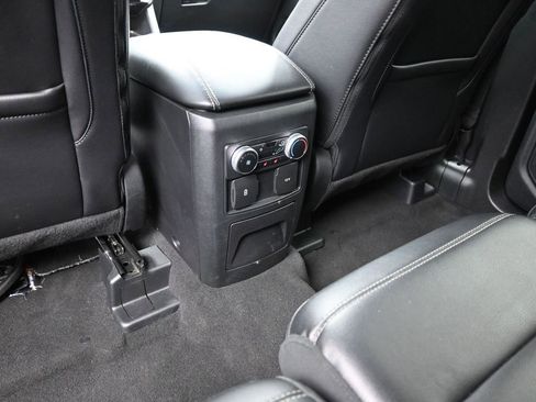 Used 2023 Ford Explorer Limited image 10