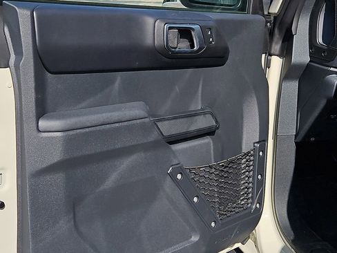 New 2025 Ford Bronco Badlands image 21