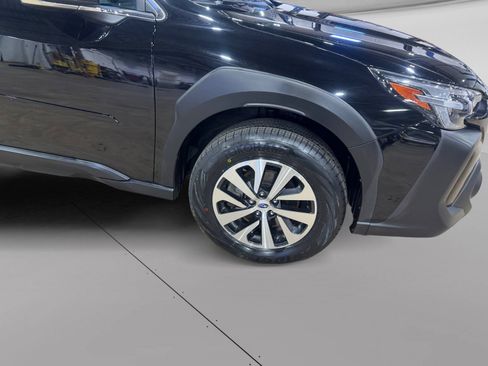 Used 2023 Subaru Outback Premium AWD/4WD image 4