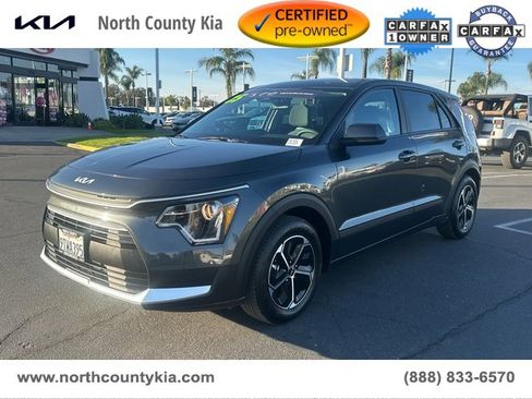 Certified 2025 Kia Niro LX image 3