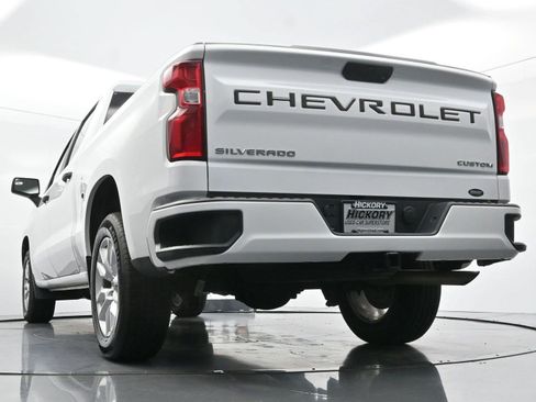 Used 2022 Chevrolet Silverado 1500 Custom w/ Safety Confidence Package RWD image 45