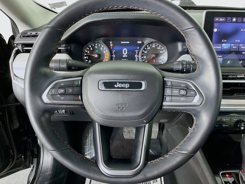 Used 2022 Jeep Compass Limited image 14