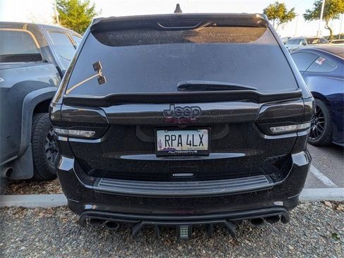 Used 2019 Jeep Grand Cherokee SRT image 3