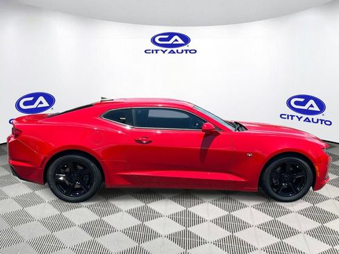 Used 2022 Chevrolet Camaro LT RWD image 2