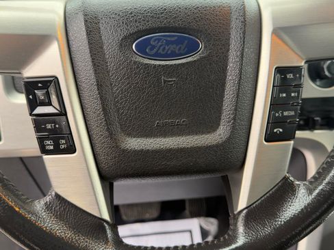 Used 2013 Ford F150 Platinum AWD/4WD image 37