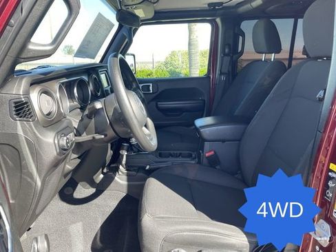 Used 2021 Jeep Gladiator Sport AWD/4WD image 18