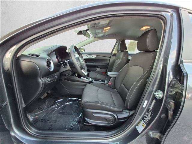 Used 2024 Kia Forte LXS FWD image 15