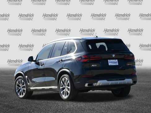 Used 2025 BMW X5 xDrive40i AWD/4WD image 3