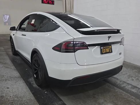 Used 2022 Tesla Model X Plaid AWD/4WD image 3