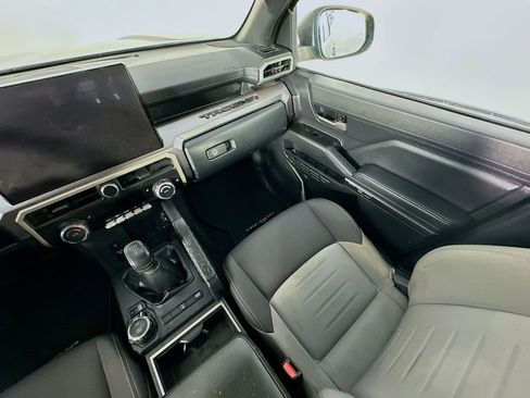 Used 2024 Toyota Tacoma TRD Off-Road AWD/4WD image 11