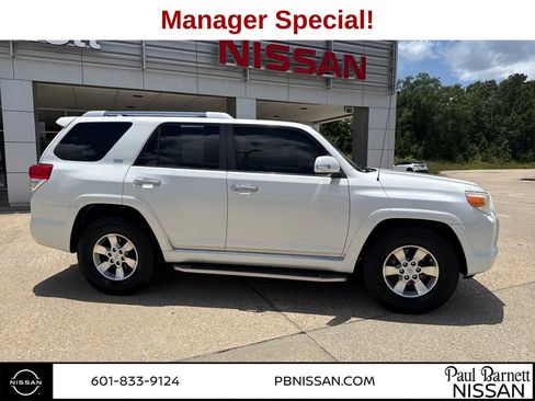 Used 2011 Toyota 4Runner SR5 RWD image 5