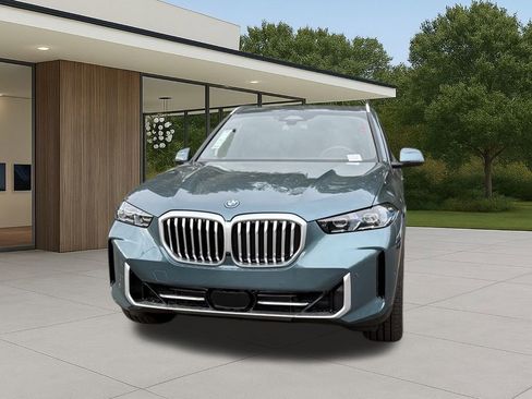 New 2026 BMW X5 xDrive50e w/ Climate Comfort Package image 3