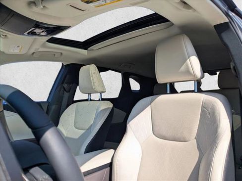 Used 2023 Lexus RX 350 w/ Luxury Package image 19