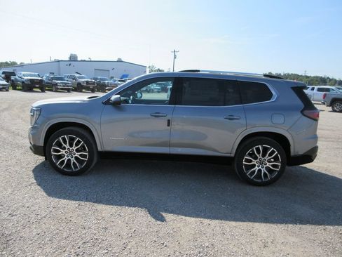 New 2026 GMC Acadia Denali Ultimate FWD image 7