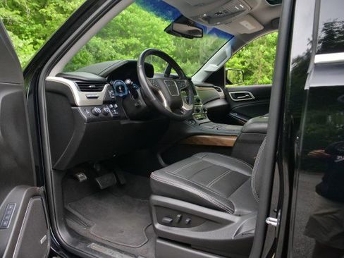 Used 2020 GMC Yukon Denali AWD/4WD image 24