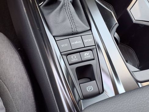 Used 2025 Toyota Camry LE FWD image 24
