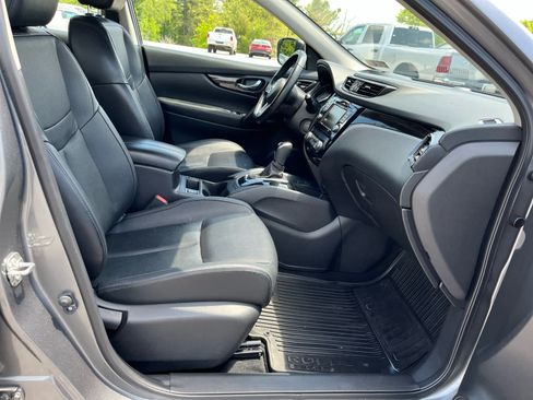 Used 2022 Nissan Rogue Sport SL AWD/4WD image 32