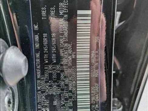 Used 2019 Toyota Highlander XLE image 27