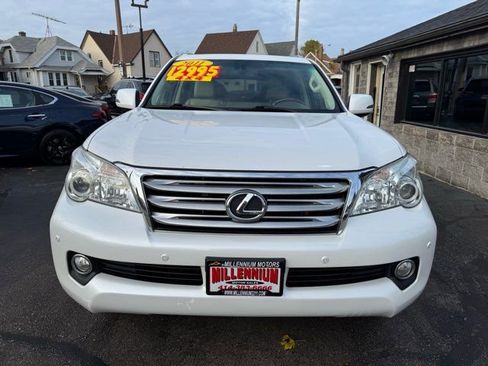 Used 2011 Lexus GX 460 image 2