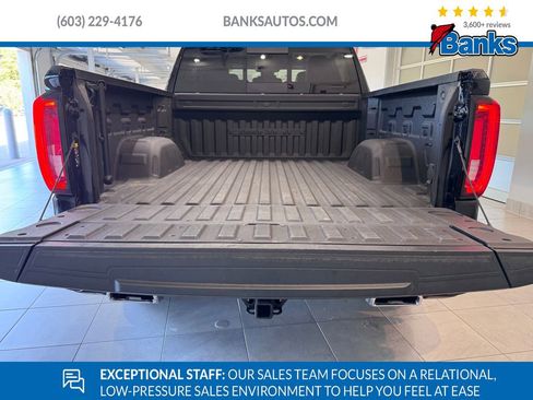 Certified 2022 GMC Sierra 1500 Denali image 7