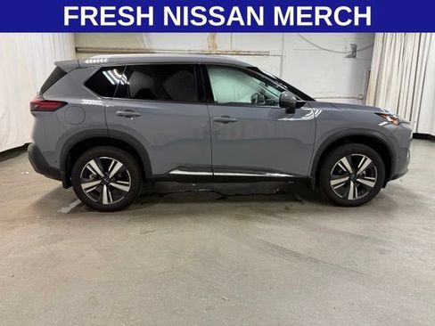 Used 2023 Nissan Rogue SL w/ SL Premium Package AWD/4WD image 3