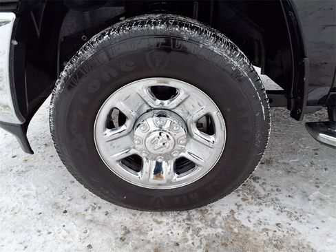 Used 2024 RAM 2500 Big Horn w/ Bed Utility Group image 42