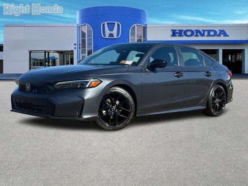 Used 2025 Honda Civic Sport image 2