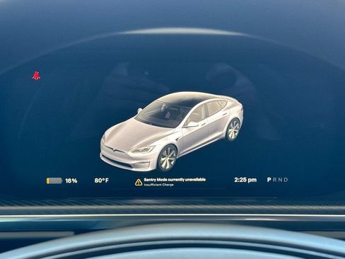 Used 2025 Tesla Model S Plaid AWD/4WD image 22