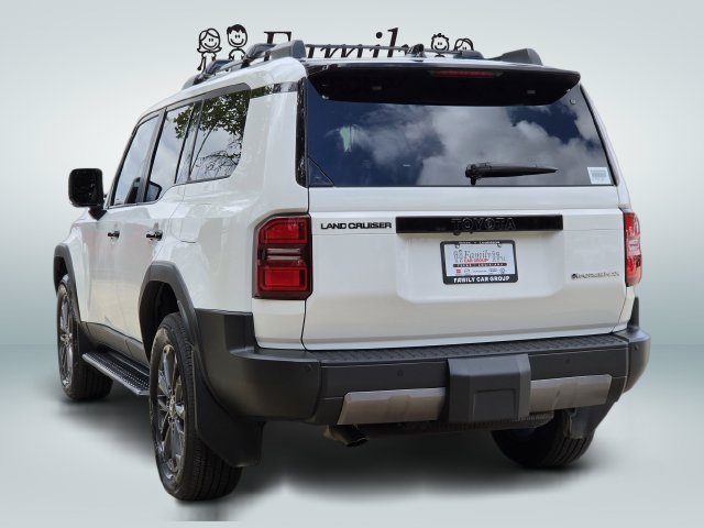 Used 2026 Toyota Land Cruiser w/ Premium Package AWD/4WD image 3