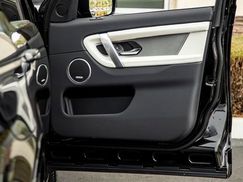 New 2026 Land Rover Discovery Sport Landmark AWD/4WD image 34