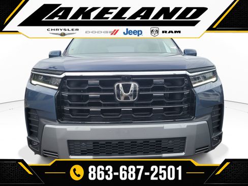 Used 2026 Honda Pilot Touring image 2