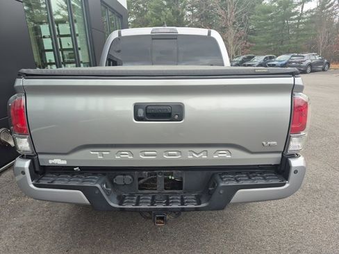 Used 2021 Toyota Tacoma TRD Off-Road image 7