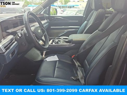 Used 2025 Cadillac Escalade IQ Luxury 2 w/ LPO, Premium Carpet Package AWD/4WD image 10