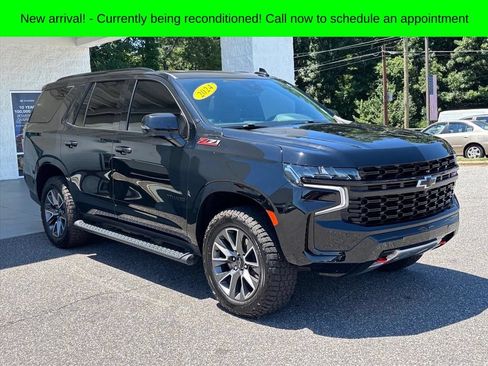 Used 2024 Chevrolet Tahoe Z71 w/ Luxury Package AWD/4WD image 21