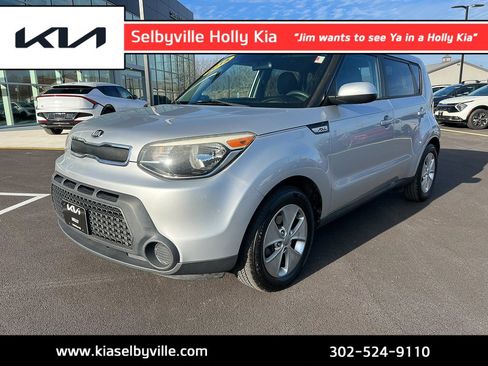 Used 2015 Kia Soul Base image 1