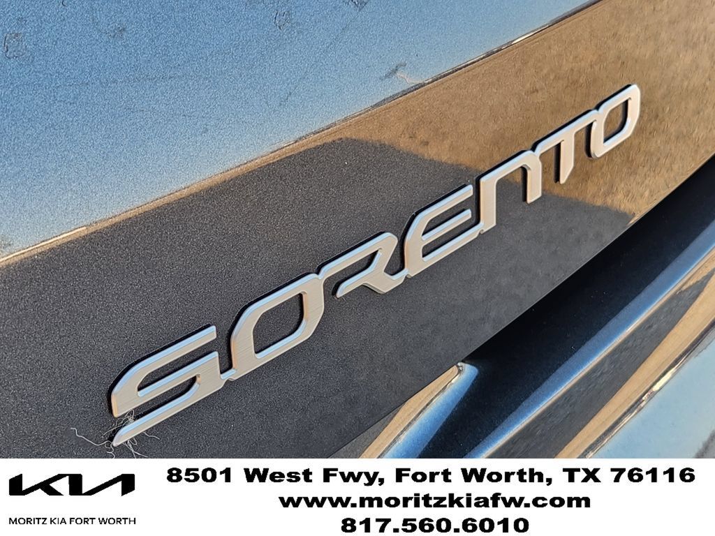 Certified 2023 Kia Sorento SX AWD/4WD image 11