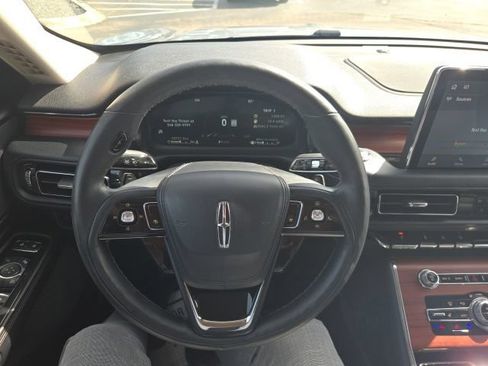 Certified 2023 Lincoln Aviator Reserve w/ Jet Package AWD/4WD image 8