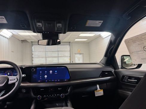 New 2026 Chevrolet Suburban LS AWD/4WD image 21