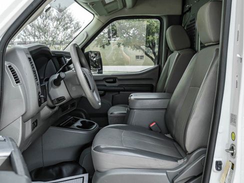 Used 2021 Nissan NV 2500 SV w/ Navigation Package image 5