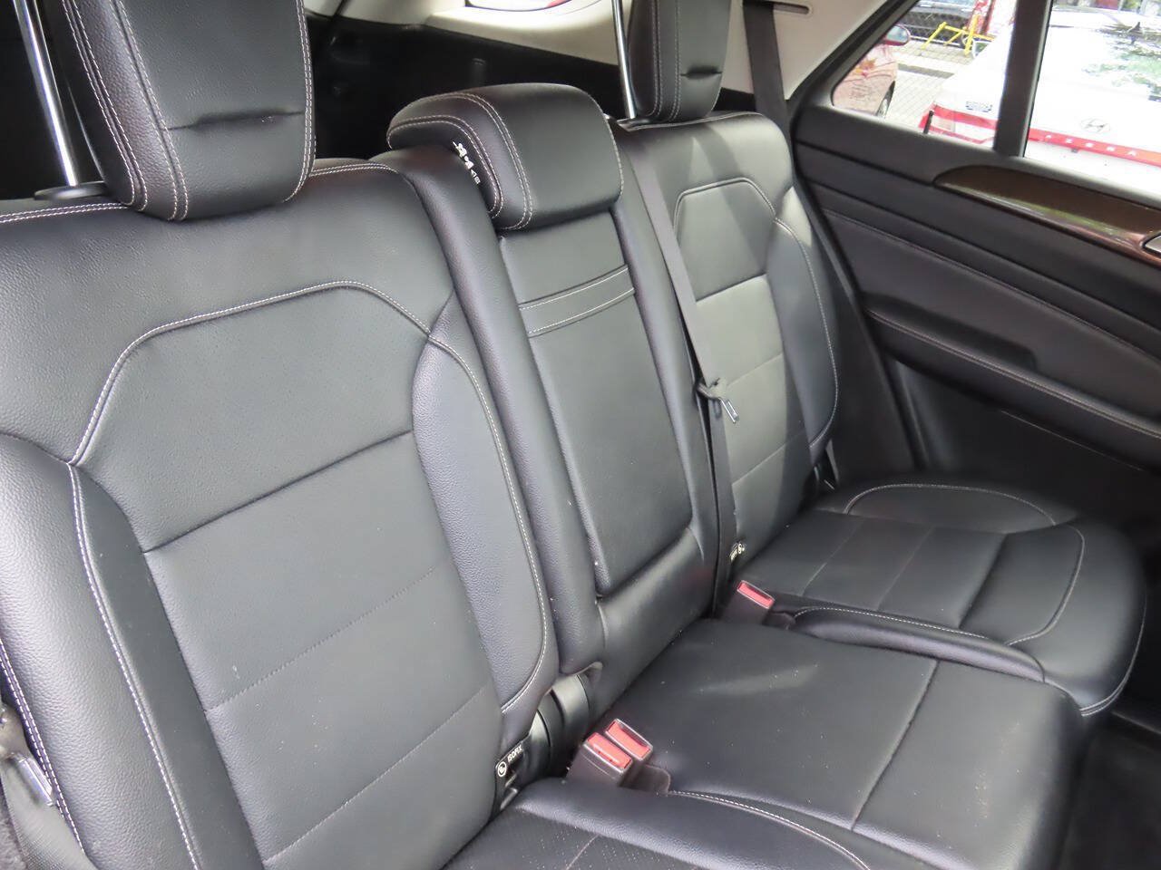 Used 2015 Mercedes-Benz ML 350 4MATIC image 12