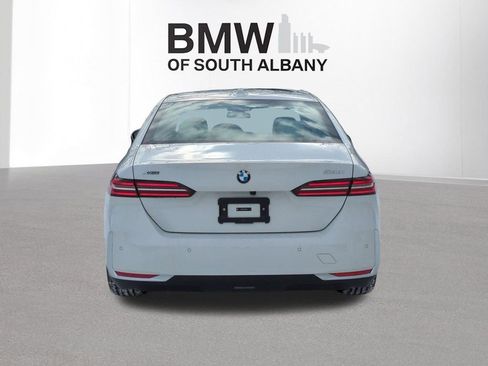 New 2026 BMW 530i xDrive w/ Premium Package AWD/4WD image 5