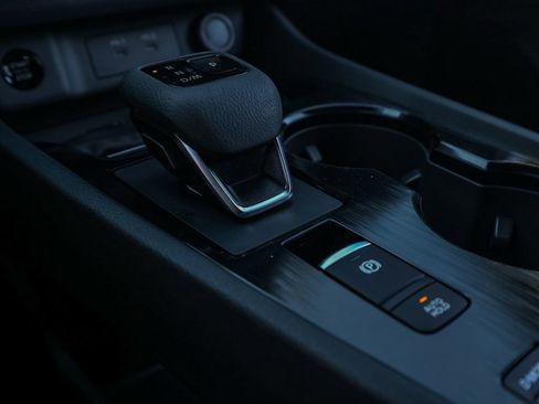 New 2026 Nissan Rogue SV image 31