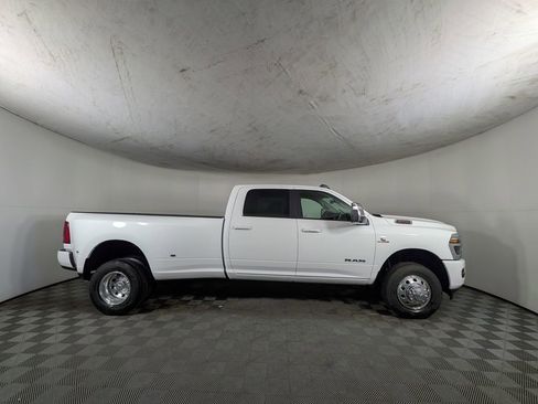 New 2026 RAM 3500 Laramie AWD/4WD image 6